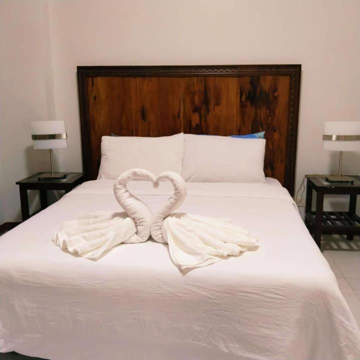 Pico De Loro Beach And Country Club Cutad Ngoại thất bức ảnh